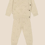 beige gebreide set voor baby's