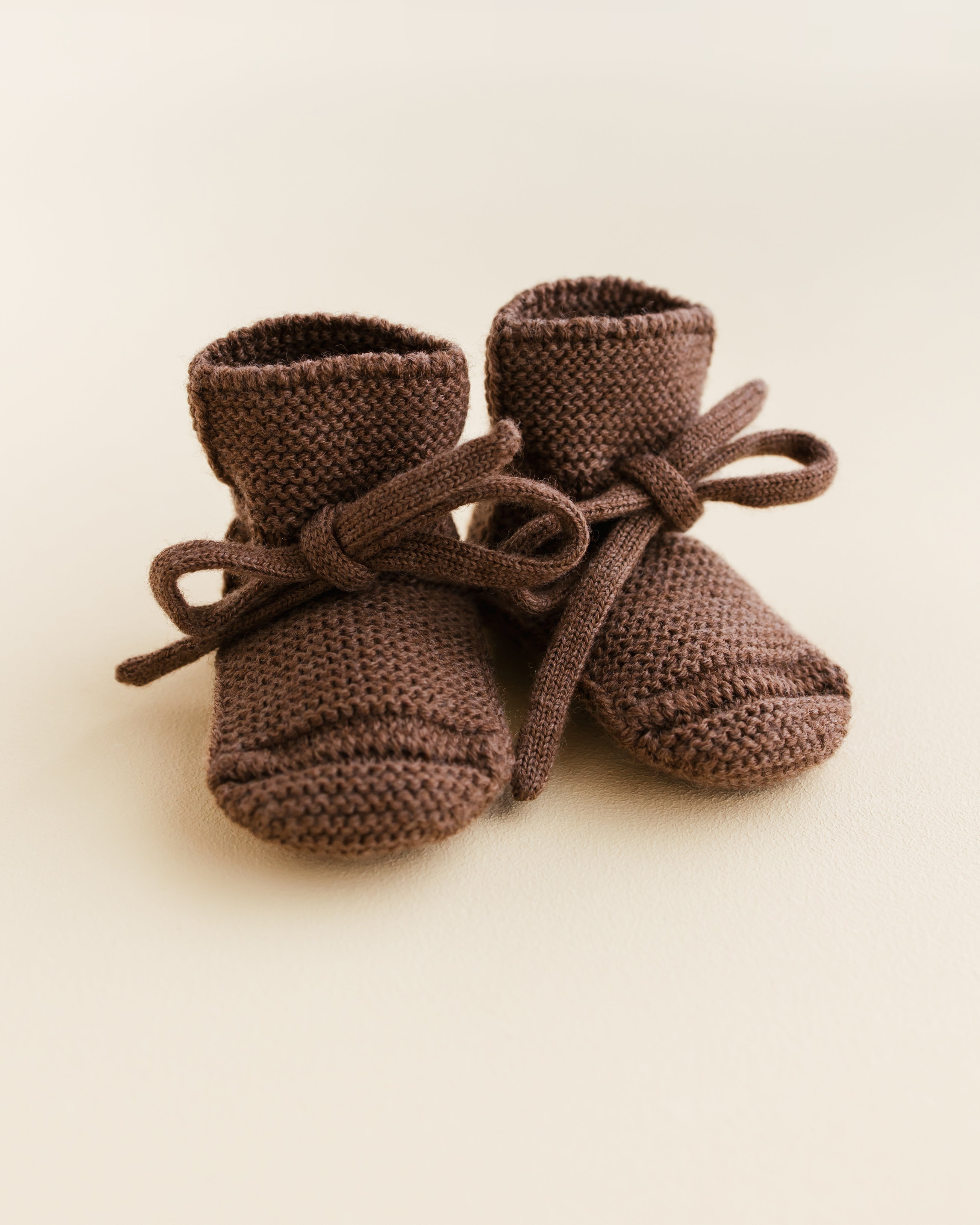 Hvid Booties - Wollen Babyslofjes - Nichi Baby Store