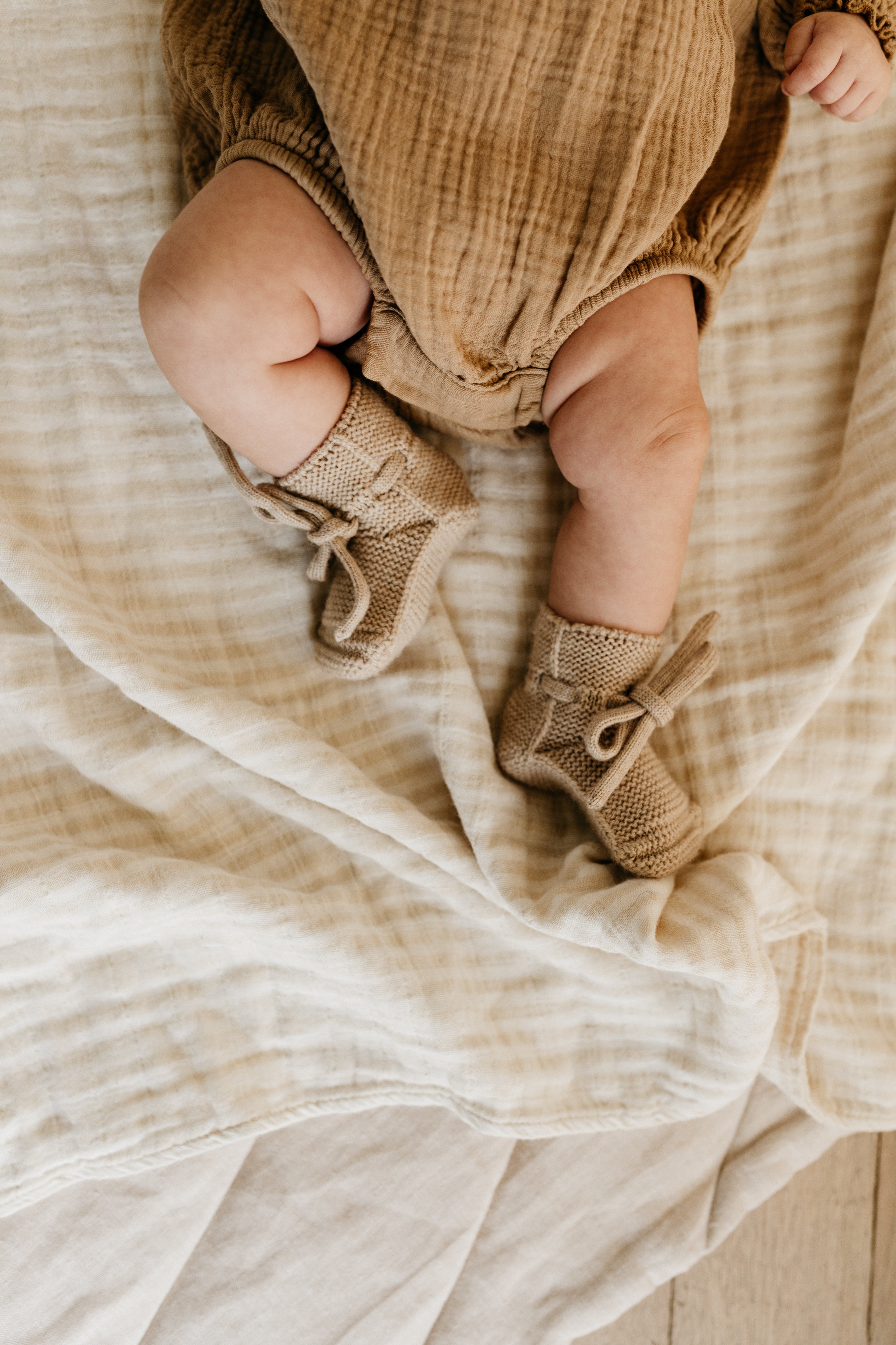 Hvid Booties - Wollen Babyslofjes - Nichi Baby Store