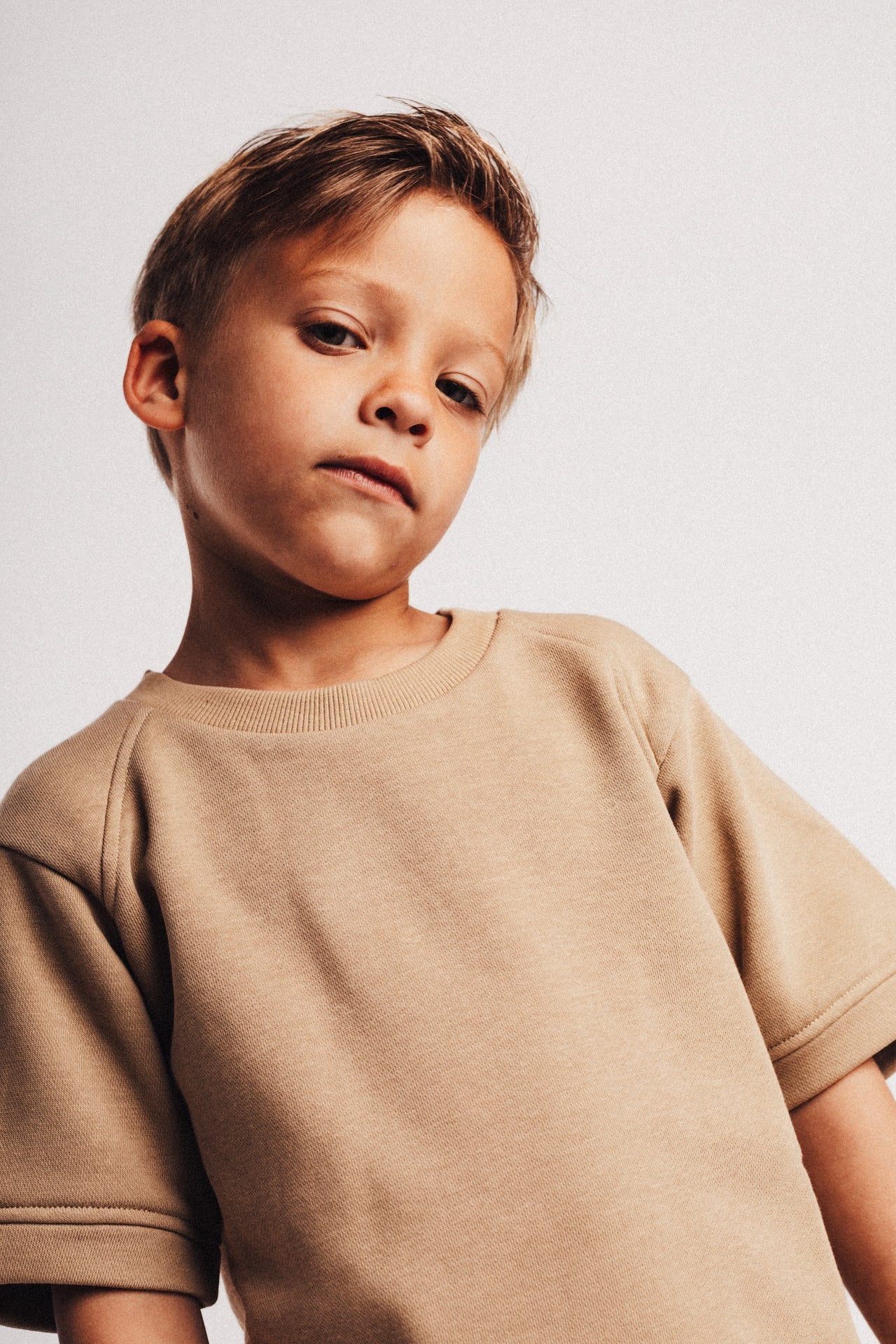 Baje Studio jongens shirt vic taupe