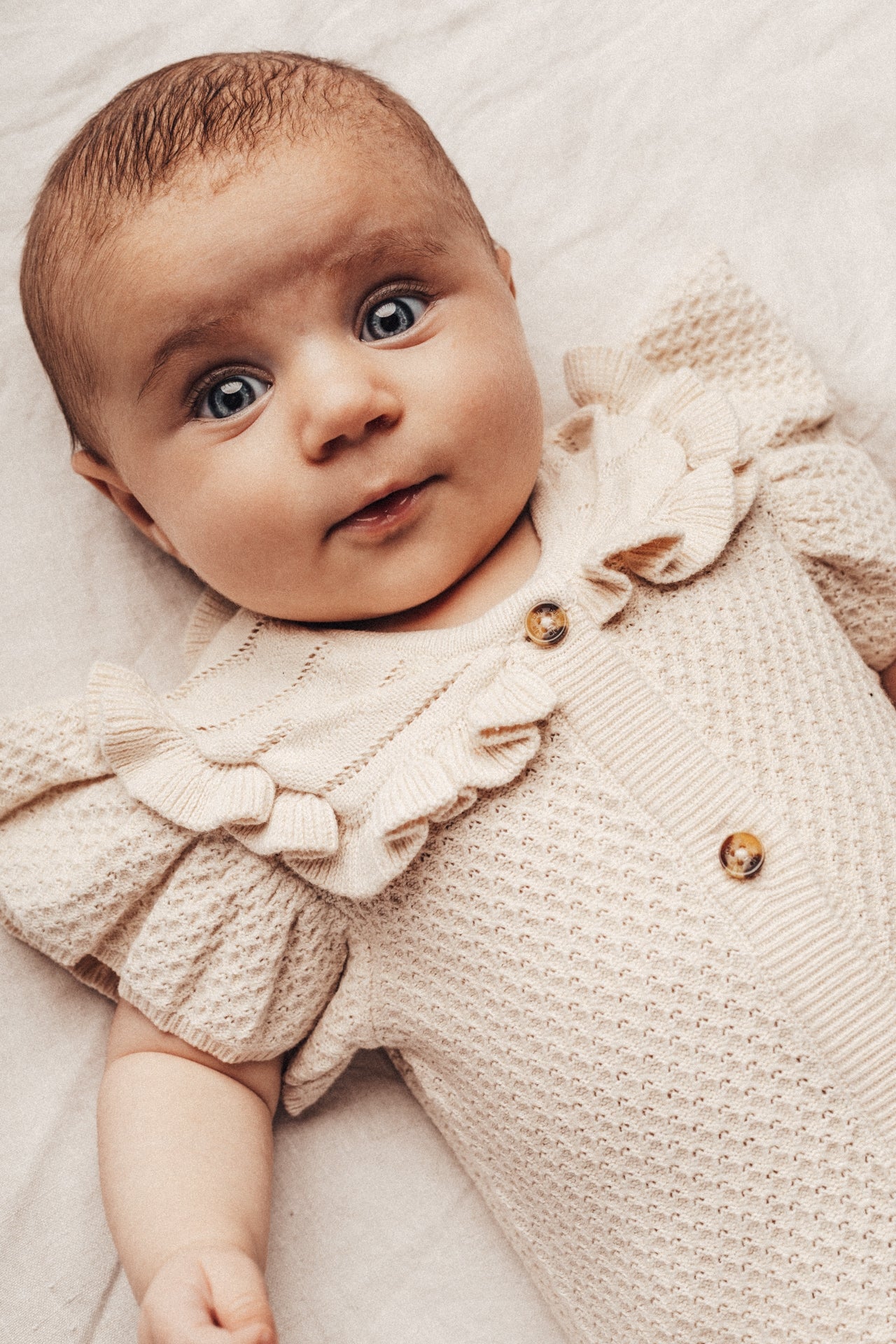 baje studio lousy romper met ruffles en korte mouwen