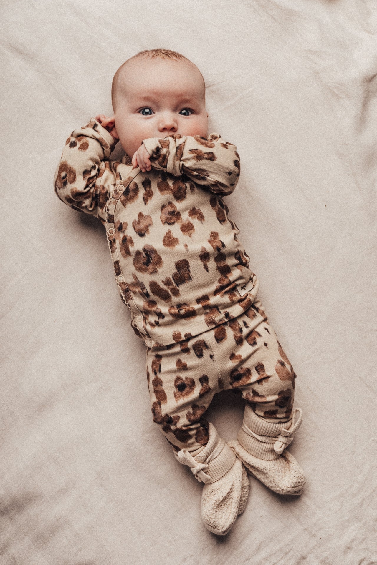 baje studio myren overslagshirt baby meisjes bloemen